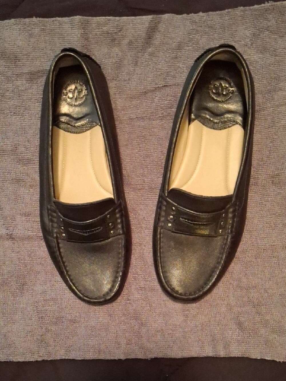 Women's Black Leather Slip-On Loafers with Stud Detail - Picture 5 of 6